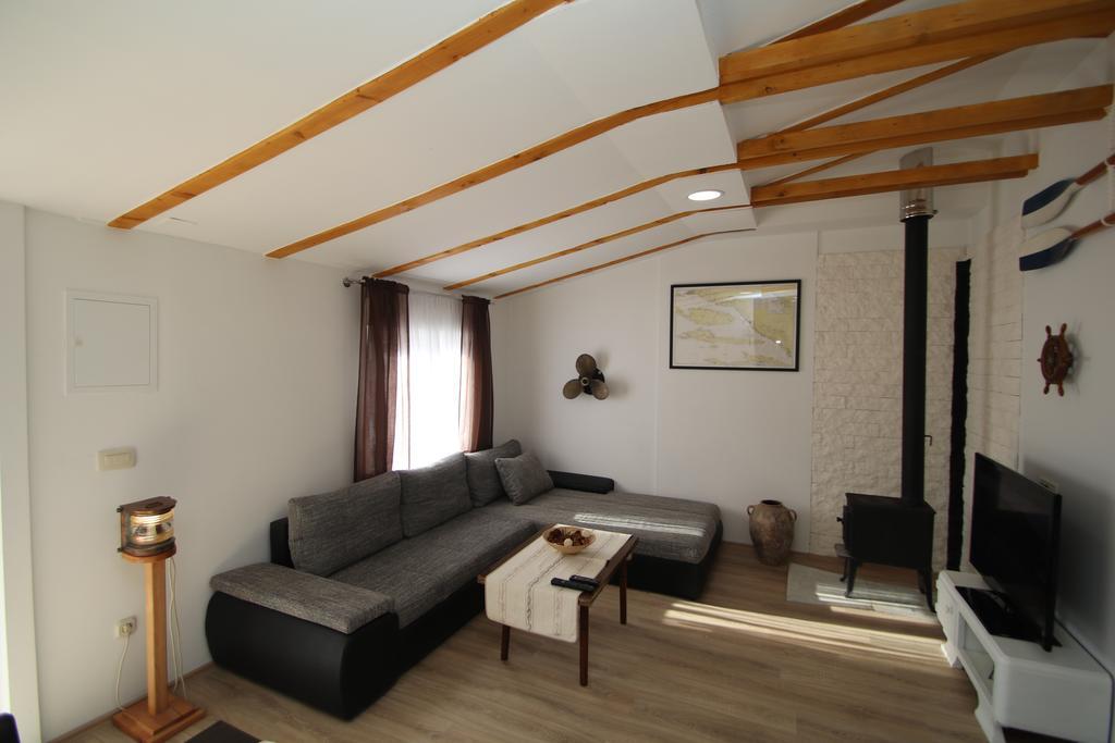 Oak House Villa Zadvarje Buitenkant foto