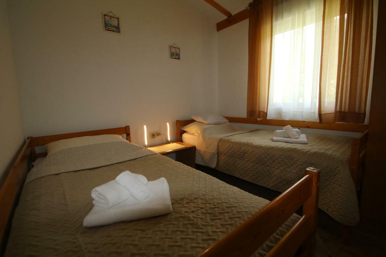 Oak House Villa Zadvarje Buitenkant foto