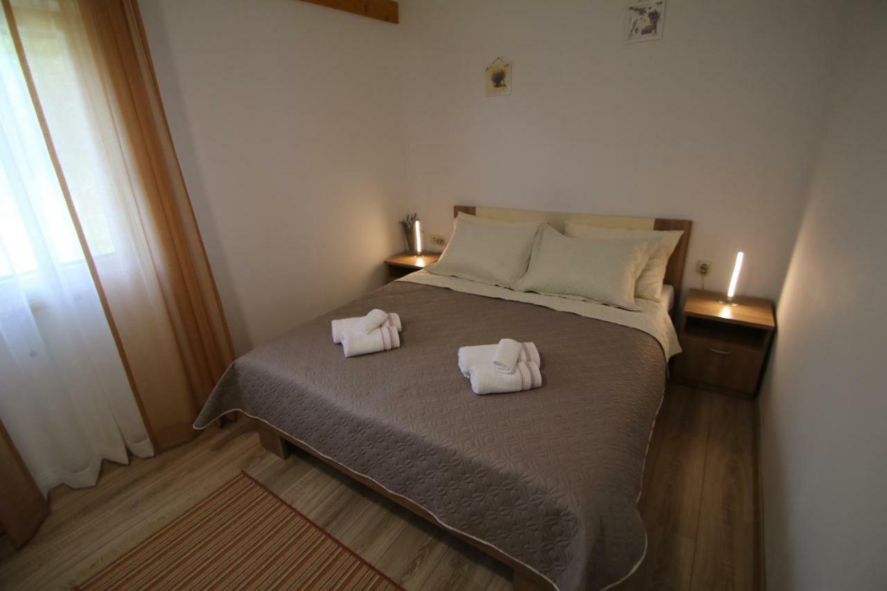 Oak House Villa Zadvarje Buitenkant foto