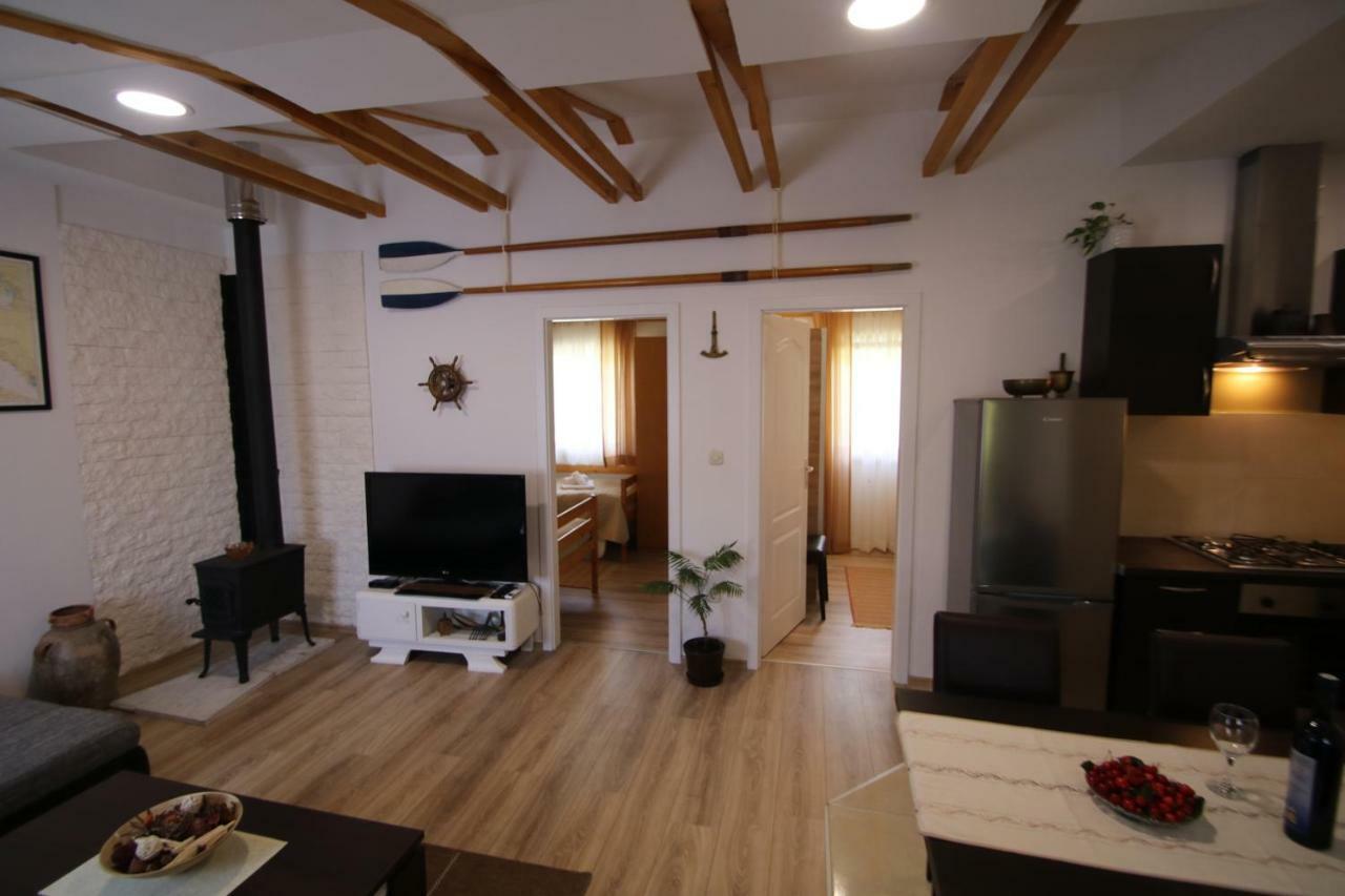 Oak House Villa Zadvarje Buitenkant foto